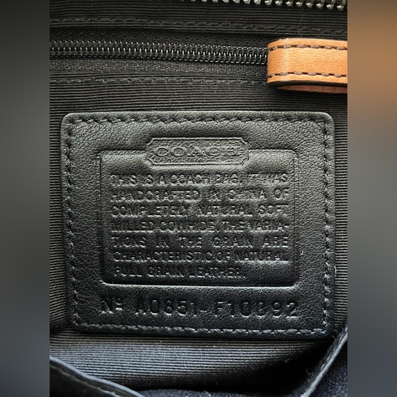 COACH Chelsea Tote / Shoulder Bag Black Pebbled Leather - Authentic - Picture 10 of 13